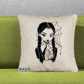 Perna Personalizata Wednesday cu Panza de Paianjen, 40x40 cm, Bej Canapea, Husa Detasabila, Perna Inclusa, BEKZ®