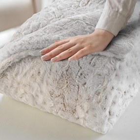 Pătură grej din blană artificială 220x240 cm Alaska – douceur d'intérieur