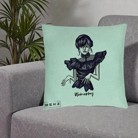 Perna Personalizata Wednesday Addams Dans Gotic, 40x40 cm, Verde Menta, Husa Detasabila, Perna Inclusa, BEKZ®
