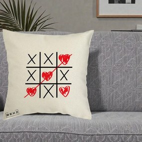 Cadou Romantic - Perna Personalizata Love Joc X si Inima cu Castigator Iubire, 40x40 cm, Ecru, Husa Detasabila, Perna Inclusa, BEKZ®