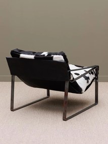 Fotoliu lounge din piele naturală de bovine alb-negru cu structură metalică, „Montaine”