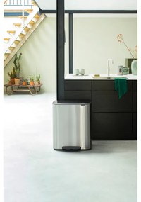 Cos de gunoi Brabantia Bo Pedal 1003192, 2x30 L, Inchidere lina, Baza antiderapanta, Rezistent la amprente, Inox/mat