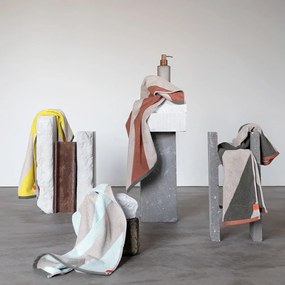 Prosoape kaki 2 buc. din bumbac organic din frotir 40x55 cm Diagonal – Mette Ditmer Denmark