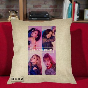 Perna Personalizata K-pop BLACKPINK Poster Colaj 4 Membre Violet Roz, 40x40 cm, Crem, Husa Detasabila, Perna Inclusa, BEKZ®