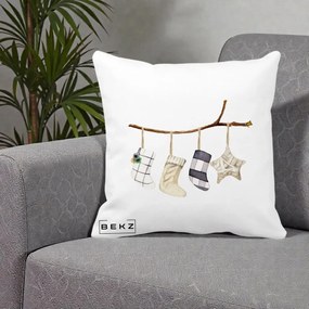Perna Decorativa Ciorapi de Craciun pe Ramura, 40x40 cm, Alba Mata, Husa Detasabila, Perna Inclusa, BEKZ®