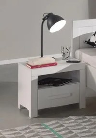 Combinația ERIK este formată dintr-un pat (90x200) cu somieră, noptieră și dulap cu 2 uși.