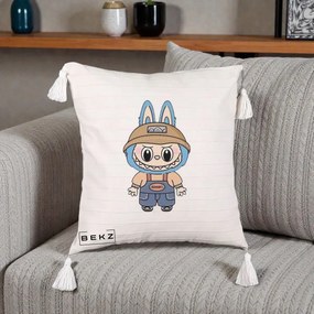 Perna Personalizata Labubu Toanart Blugi, 40x40 cm, Bej cu Franjuri, Husa Detasabila, Perna Inclusa, BEKZ®