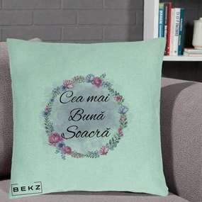 Cadou pentru Soacra - Perna Personalizata Cea mai Buna Soacra cu Coronita Flori Roz si Mov, 40x40 cm, Verde Menta, Husa Detasabila, Perna Inclusa, BEKZ®