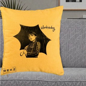 Perna Personalizata Wednesday Addams cu Umbrela Foto, 40x40 cm, Galben, Husa Detasabila, Perna Inclusa, BEKZ®