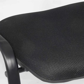 Scaun conferință negru din material textil tip mesh și cadrul metalic vopsit HRC 600