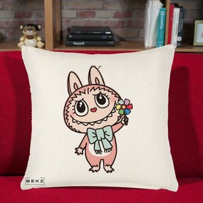 Perna Personalizata Labubu Roz cu Morisca, 40x40 cm, Crem Reliefat, Husa Detasabila, Perna Inclusa, BEKZ®