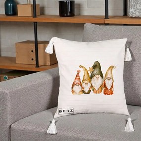 Perna Decorativa Gnomi de Craciun Patru, 40x40 cm, Bej cu Franjuri, Husa Detasabila, Perna Inclusa, BEKZ®