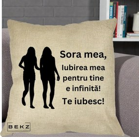 Cadou pentru Sora - Perna Personalizata Sora Mea Te Iubesc Siluete Negre Tinand Maini, 40x40 cm, Crem, Husa Detasabila, Perna Inclusa, BEKZ®