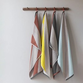 Prosoape galbene 2 buc. din bumbac organic din frotir 40x55 cm Diagonal – Mette Ditmer Denmark