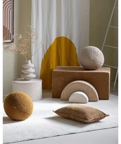 Pernă decorativă pentru copii maro cu tapițerie din catifea reiată Bolster – Wigiwama