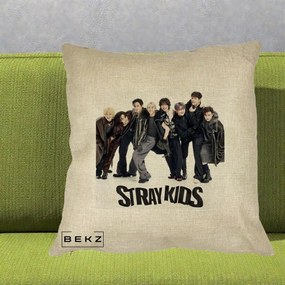 Perna Personalizata K-pop Stray Kids Outfit Negru, 40x40 cm, Crem, Husa Detasabila, Perna Inclusa, BEKZ®
