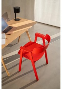 Scaun de dining roșu cu cotiere din lemn de stejar Flip – Gazzda