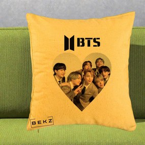 Perna Personalizata K-pop BTS Grup Fotografie in Inima, 40x40 cm, Galben, Husa Detasabila, Perna Inclusa, BEKZ®