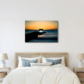Tabloul cu bilă din sticlă în palmă (90x60 cm)