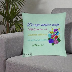 Perna Personalizata Dragii Nostri Nasi Multumim cu Flori Multicolore Colorat, 40x40 cm, Verde Menta, Husa Detasabila, Perna Inclusa, BEKZ®