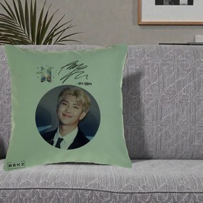 Perna Personalizata K-pop BTS RM Namjoon Portret Cerc cu Autograf, 40x40 cm, Verde, Husa Detasabila, Perna Inclusa, BEKZ®