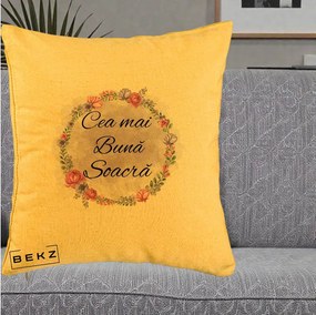 Cadou pentru Soacra - Perna Personalizata Cea mai Buna Soacra cu Coronita Flori Roz si Mov, 40x40 cm, Galben, Husa Detasabila, Perna Inclusa, BEKZ®