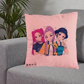 Perna Personalizata K-pop HUNTRX Trio Anime Stele, 40x40 cm, Roz, Husa Detasabila, Perna Inclusa, BEKZ®