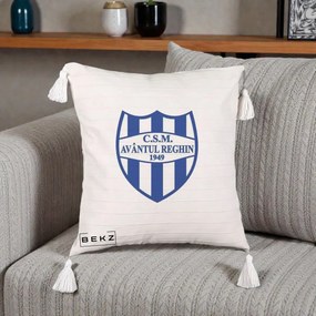 Perna Personalizata CSM Avantul Reghin 1949, 40x40 cm, Bej cu Franjuri, Husa Detasabila, Perna Inclusa, BEKZ®