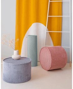 Pernă decorativă pentru copii verde-mentă cu tapițerie din catifea reiată Roll – Wigiwama