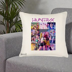 Perna Personalizata K-pop HUNTRX Colaj Animat Foto Grup, 40x40 cm, Crem Reliefat, Husa Detasabila, Perna Inclusa, BEKZ®
