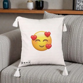 Perna Decorativa Emoji cu 3 Inimi, 40x40 cm, Bej cu Franjuri, Husa Detasabila, Perna Inclusa, BEKZ®