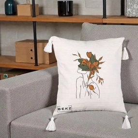 Perna Decorativa Portret Feminin Crin Auriu, 40x40 cm, Bej cu Franjuri, Husa Detasabila, Perna Inclusa, BEKZ®