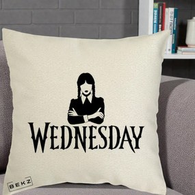 Perna Personalizata Wednesday Addams cu Brate Incrucisate, 40x40 cm, Ecru, Husa Detasabila, Perna Inclusa, BEKZ®