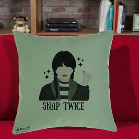 Perna Personalizata Wednesday Snap Twice, 40x40 cm, Verde, Husa Detasabila, Perna Inclusa, BEKZ®