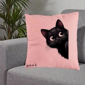 Perna Decorativa Pisica Neagra Dragalasa Curioasa, 40x40 cm, Roz, Husa Detasabila, Perna Inclusa, BEKZ®