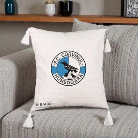 Perna Personalizata FC Corvinul Hunedoara Fotbal, 40x40 cm, Bej cu Franjuri, Husa Detasabila, Perna Inclusa, BEKZ®