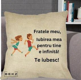 Cadou pentru Frate - Perna Personalizata Fratele Meu Te Iubesc Copii Alergand Colorat, 40x40 cm, Crem, Husa Detasabila, Perna Inclusa, BEKZ®