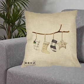 Perna Decorativa Ciorapi de Craciun pe Ramura, 40x40 cm, Crem, Husa Detasabila, Perna Inclusa, BEKZ®