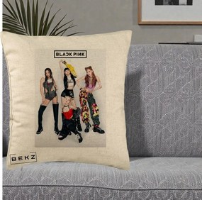 Perna Personalizata K-pop BLACKPINK Fotografie Grup Tinute Edgy, 40x40 cm, Bej, Husa Detasabila, Perna Inclusa, BEKZ®