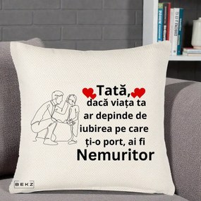 Cadou pentru Tata - Perna Personalizata Tata Nemuritor cu Inimi Rosii, 40x40 cm, Crem Reliefat, Husa Detasabila, Perna Inclusa, BEKZ®