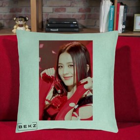Perna Personalizata K-pop BLACKPINK Jisoo Rosu, 40x40 cm, Verde Menta, Husa Detasabila, Perna Inclusa, BEKZ®