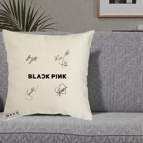 Perna Personalizata K-pop BLACKPINK Tinute Negre Grup Simplu, 40x40 cm, Ecru, Husa Detasabila, Perna Inclusa, BEKZ®