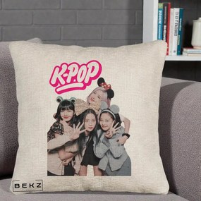 Perna Personalizata BLACKPINK K-Pop Grup Pozitii Amuzante, 40x40 cm, Bej Canapea, Husa Detasabila, Perna Inclusa, BEKZ®