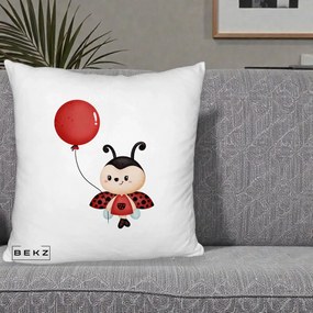 Perna Decorativa Buburuza cu Balon Rosu, 40x40 cm, Alb Pufos, Husa Detasabila, Perna Inclusa, BEKZ®