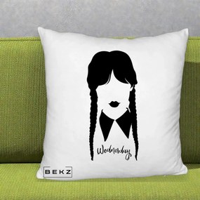 Perna Personalizata Wednesday Addams Silueta Alb-Negru, 40x40 cm, Alb Pufos, Husa Detasabila, Perna Inclusa, BEKZ®