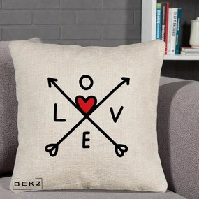 Perna Decorativa Love cu Sageti Incrucisate si Inima Rosie, 40x40 cm, Bej Canapea, Husa Detasabila, Perna Inclusa, BEKZ®