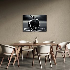Tablou cu mărul negru (70x50 cm)
