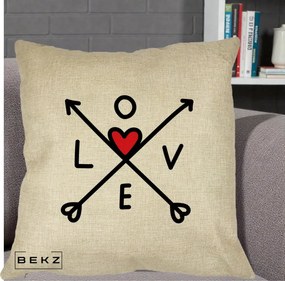 Perna Decorativa Love cu Sageti Incrucisate si Inima Rosie, 40x40 cm, Crem, Husa Detasabila, Perna Inclusa, BEKZ®