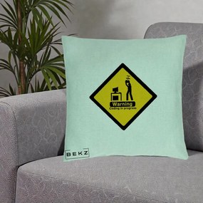 Perna Personalizata Warning Coding in Progress, 40x40 cm, Verde Menta, Husa Detasabila, Perna Inclusa, BEKZ®