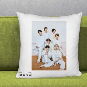 Perna Personalizata K-pop BTS Foto Grup All-White Elegant, 40x40 cm, Alb Pufos, Husa Detasabila, Perna Inclusa, BEKZ®